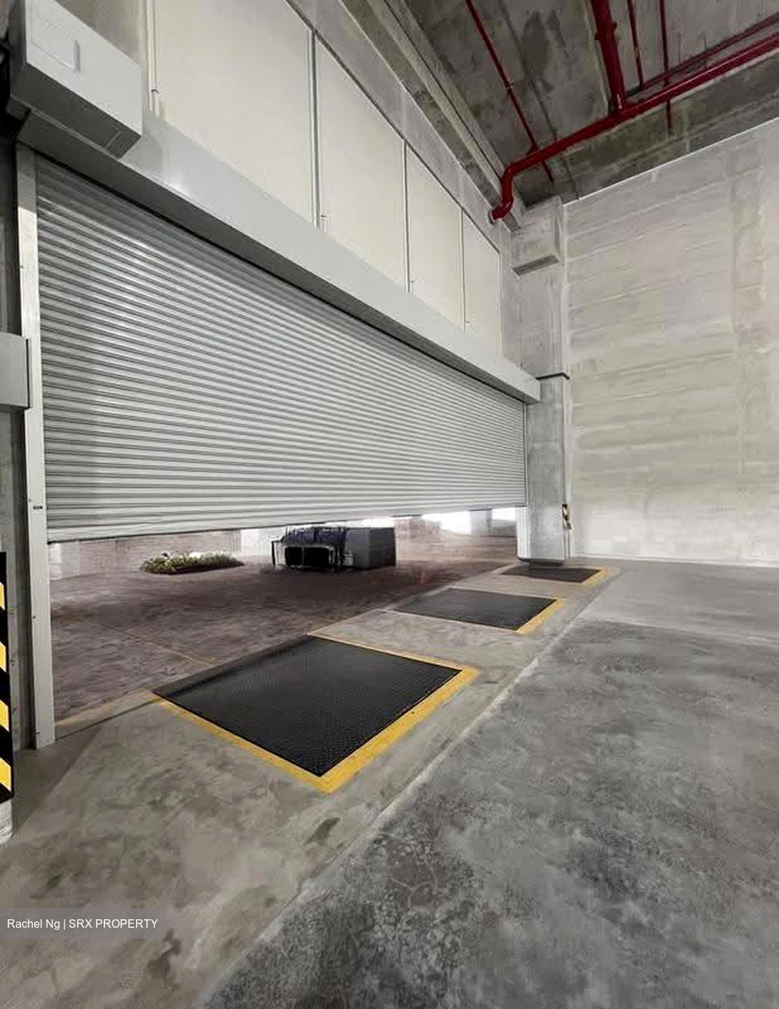 Pioneer Road (D22), Warehouse #621632461